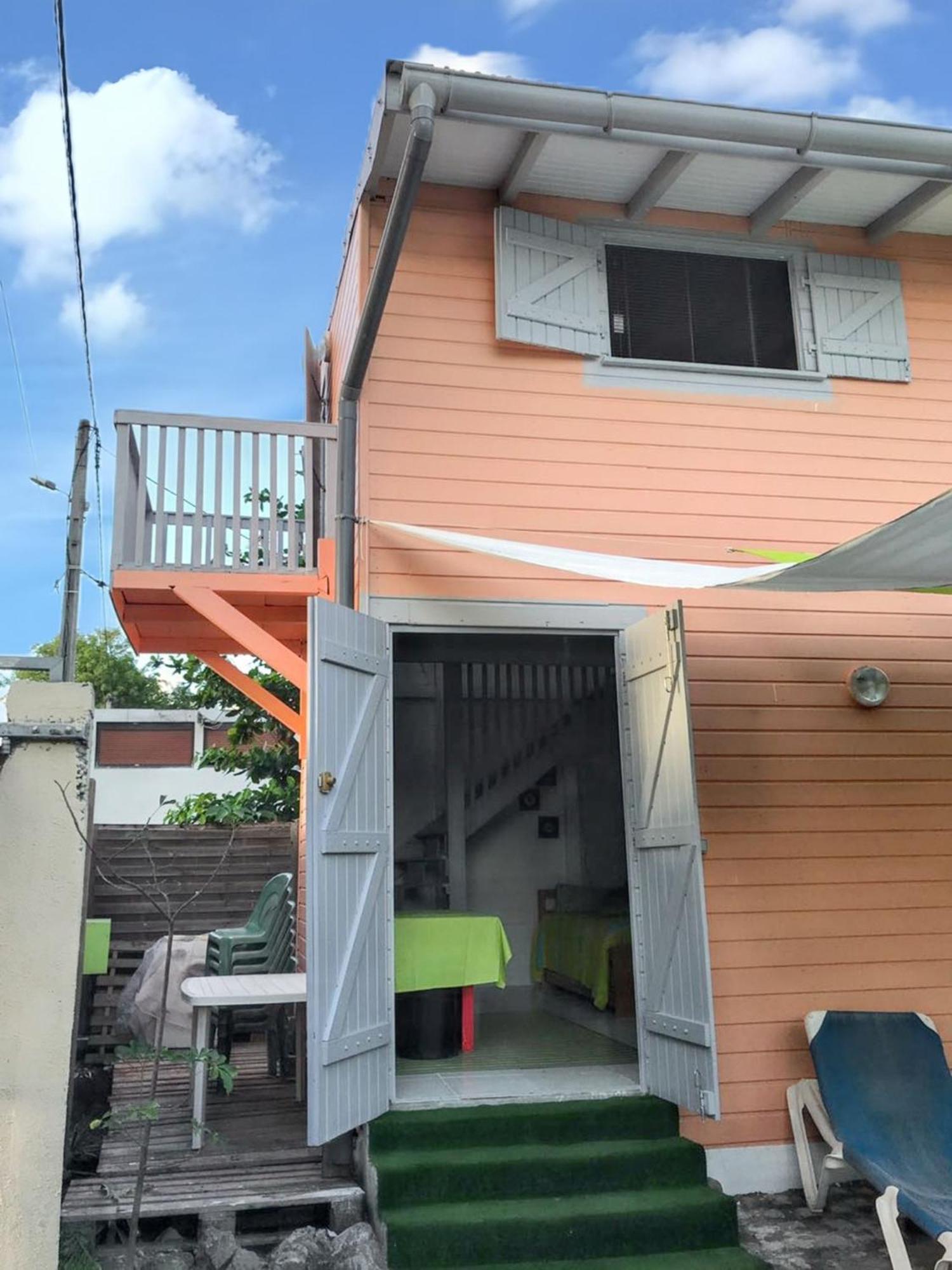 Appartement Cosy Au Carbet Avec Balcon Et Vue Sur Mer 70 M² ลาการ์เบต์ ภายนอก รูปภาพ
