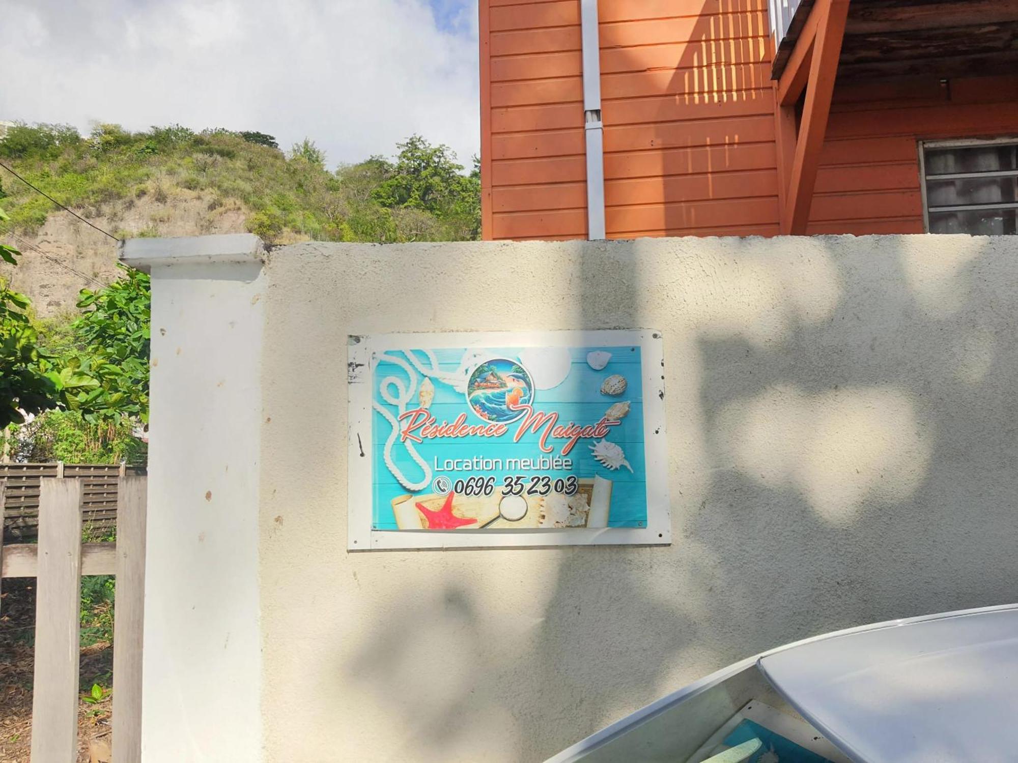 Appartement Cosy Au Carbet Avec Balcon Et Vue Sur Mer 70 M² ลาการ์เบต์ ภายนอก รูปภาพ